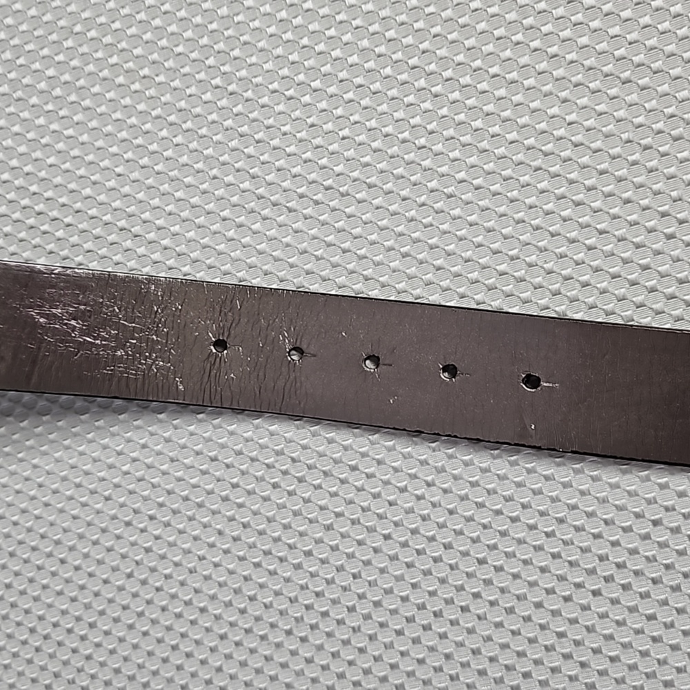 MICHEAL KORS LOGO LEATHER BELT IN BLACK SZE- MEDIUM - Picture 8 of 8